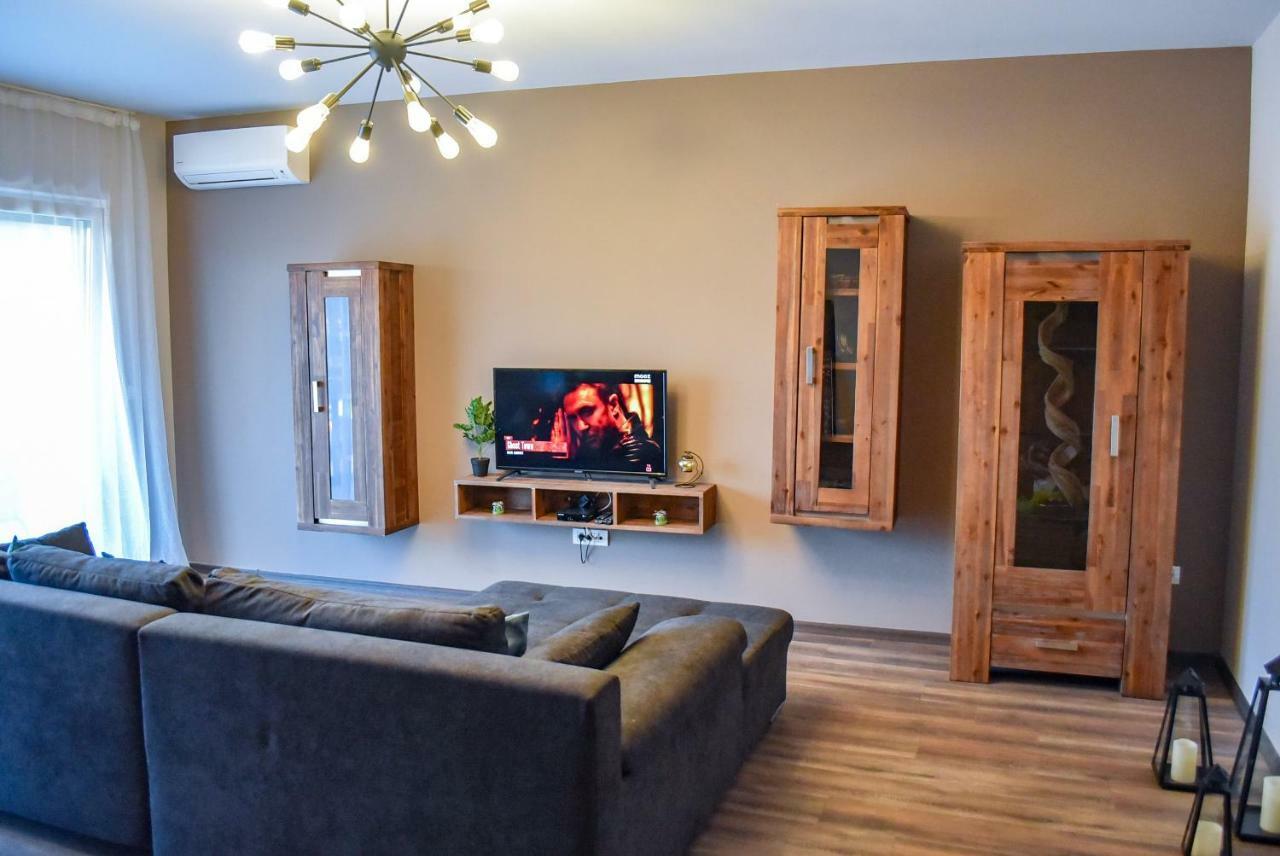 Wood Central Apartment Timişoara Extérieur photo